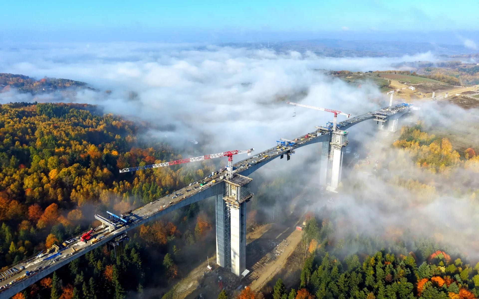 Budowa estakady Babica - Jawornik, październik 2026 r.